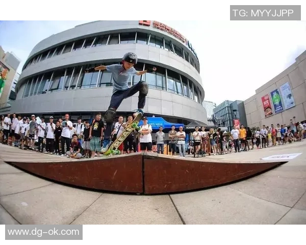 深圳滑板队实力不凡荣登滑板技术排行榜第八名引发关注